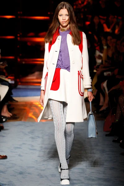 Look 24